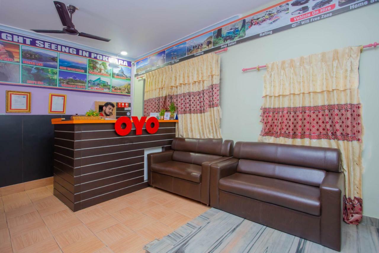 Oyo 575 Api Suites Pokhara Kültér fotó