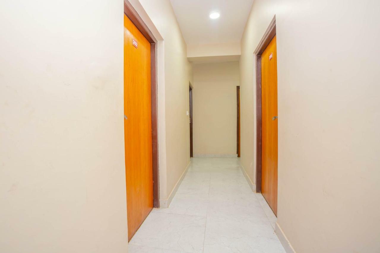 Oyo 575 Api Suites Pokhara Kültér fotó