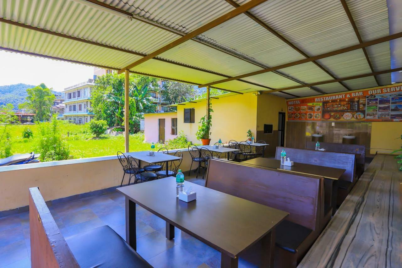 Oyo 575 Api Suites Pokhara Kültér fotó