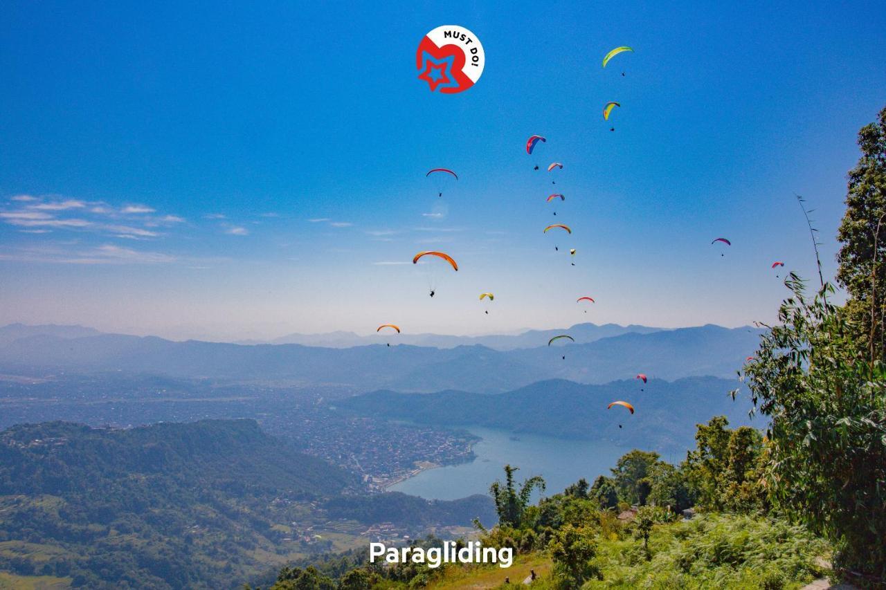 Oyo 575 Api Suites Pokhara Kültér fotó